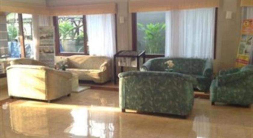 Grand Sumatera Hotel Surabaya Esterno foto