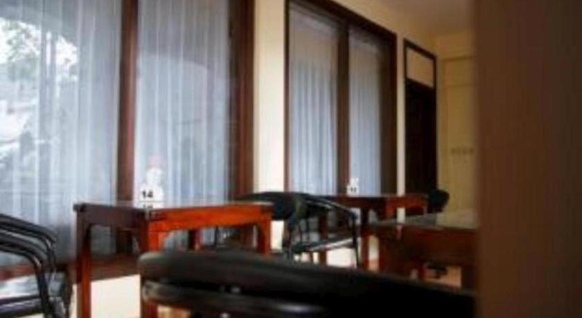 Grand Sumatera Hotel Surabaya Esterno foto