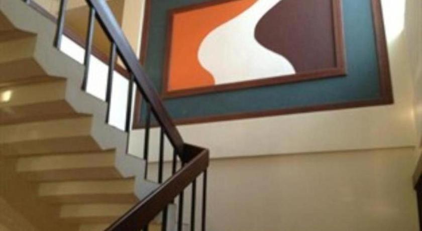 Grand Sumatera Hotel Surabaya Esterno foto